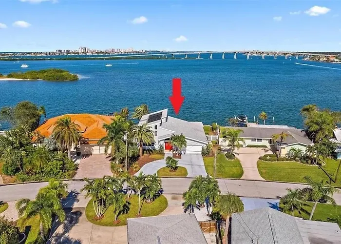 New Listing Tropical Island House *