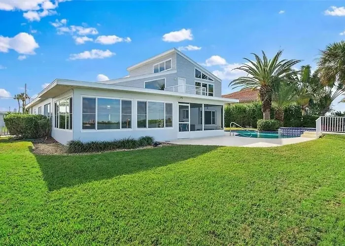 New Listing Tropical Island House Clearwater Beach