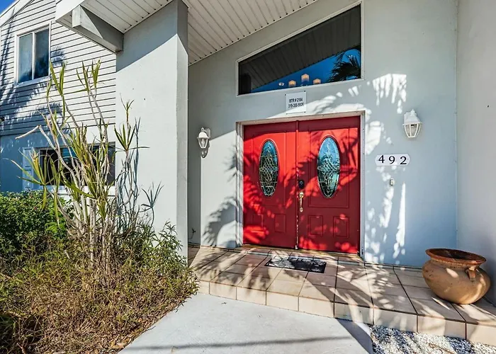 New Listing Tropical Island House * Clearwater Beach
